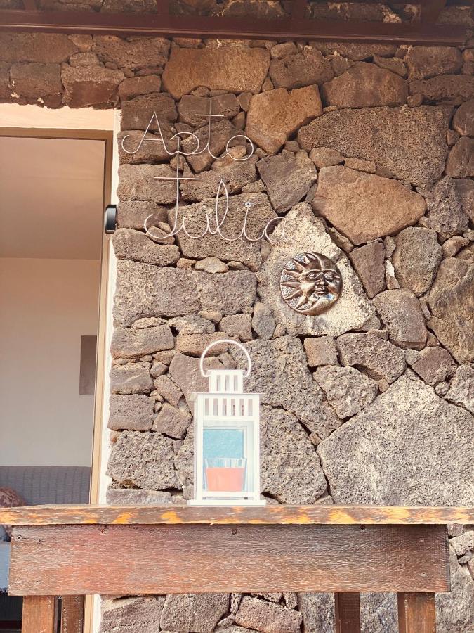 Julia La Asomada (Lanzarote)